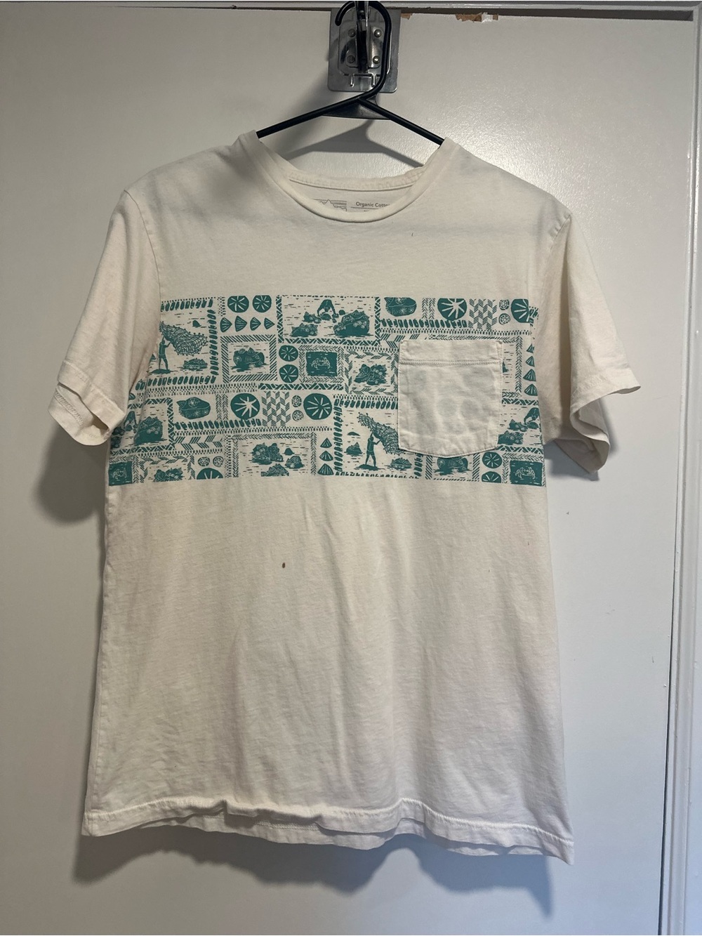Patagonia Pataloha pocket t-shirt Sz:M white green graphic colorblock print.